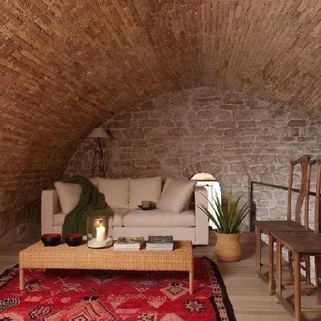 Sleeps 6 Pool Air Con Wifi 别墅