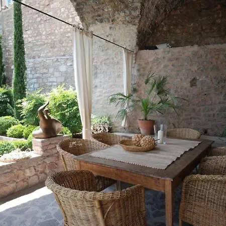 Sleeps 6 Pool Air Con Wifi * 斯佩洛